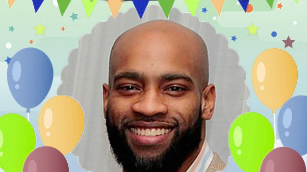 January 26 – Vince Carter gets celebrated by a child admirer